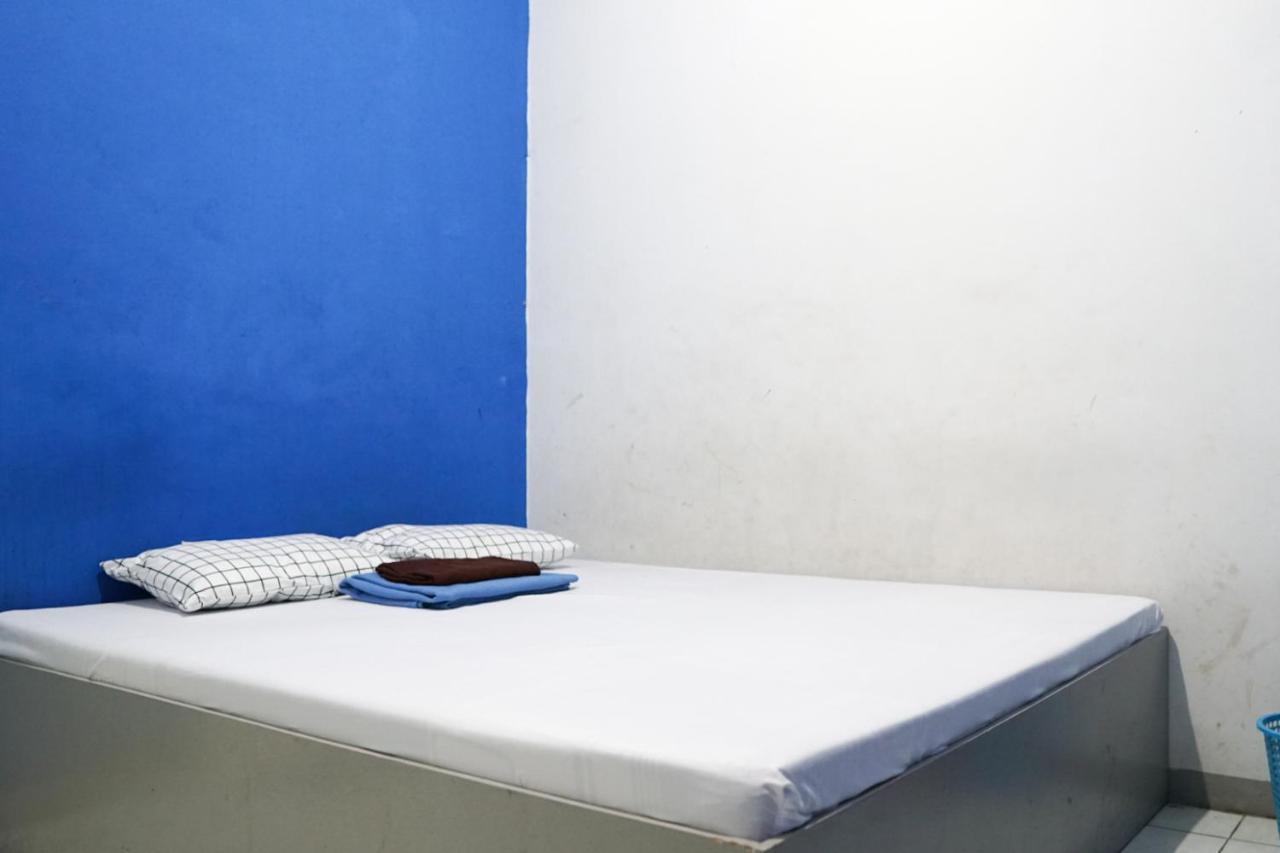 Cosmo Tanjung Duren Mitra Reddoorz Dżakarta Zewnętrze zdjęcie